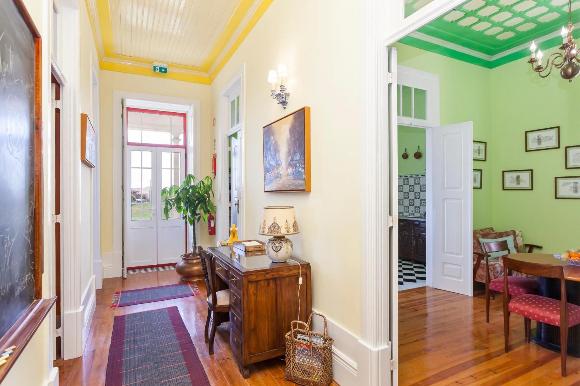Vintage Balcony Guesthouse Ovar Exterior foto